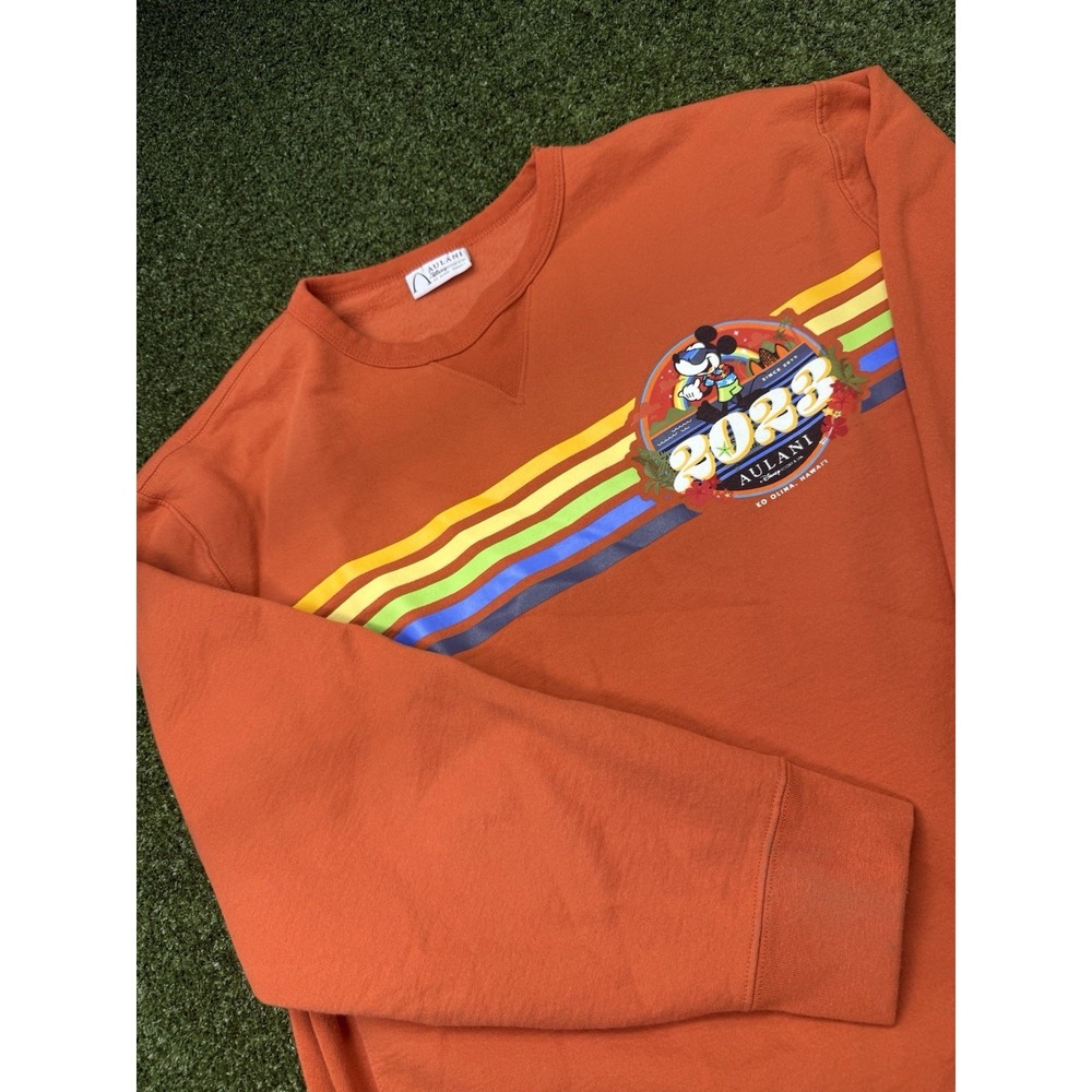 Disney Aulani Hawaii 2023 Mickey Mouse Retro Sweatshirt Women's crew Rust XL
